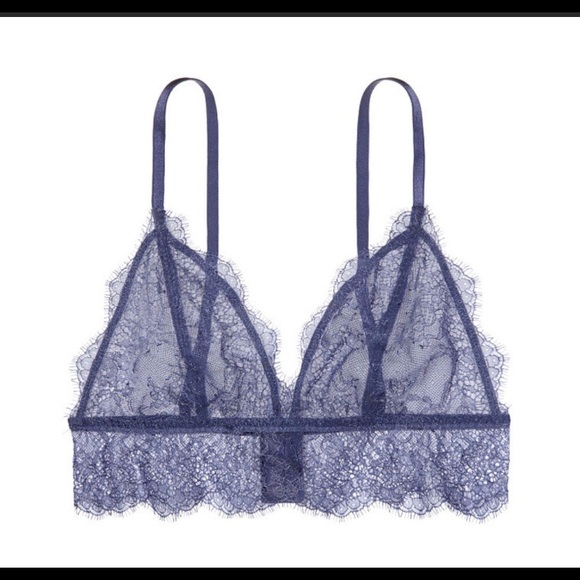 ❌VS Bralette❌ 💙 NWT - Picture 2 of 7